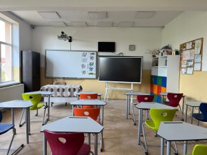 sala 12 mobilier si materiale didactice